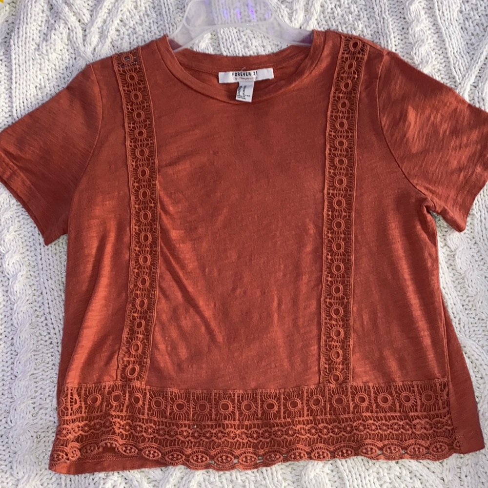 🧡forever 21 cute burnt orange tee🧡